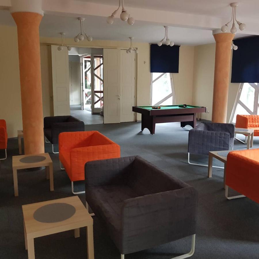 Grantek Ueduelohaz Hotel Balatonlelle Buitenkant foto