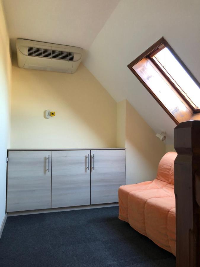 Grantek Ueduelohaz Hotel Balatonlelle Buitenkant foto