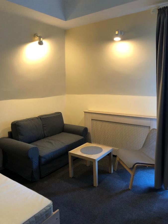 Grantek Ueduelohaz Hotel Balatonlelle Buitenkant foto